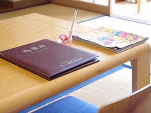 Unclassified image, 5 of 12, button - Kameyama Onsen Hotel (Kimitsu)
