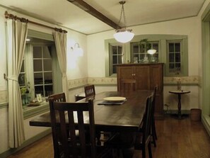 Dining - Mori NO Gorilla (Kitashiobara)