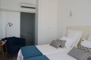 Quarto duplo, vista para o vinhedo | Roupas de cama premium, cortinas blackout, quartos à prova de som
