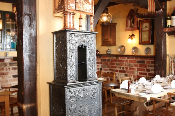 Aperto a pranzo e cena