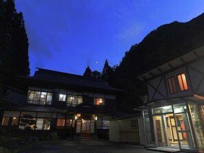 Exterior - Shirabu Onsen Nakaya Annex Fudokaku (Yonezawa)