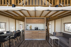 Premium Tent | Private kitchen