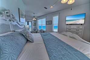 5 bedrooms, desk, iron/ironing board, WiFi