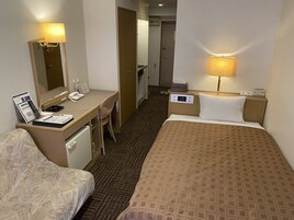 Desk, laptop workspace, free WiFi