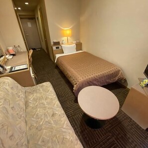 Desk, laptop workspace, free WiFi - Ryugasaki Plaza Hotel Honkan (Ryugasaki)