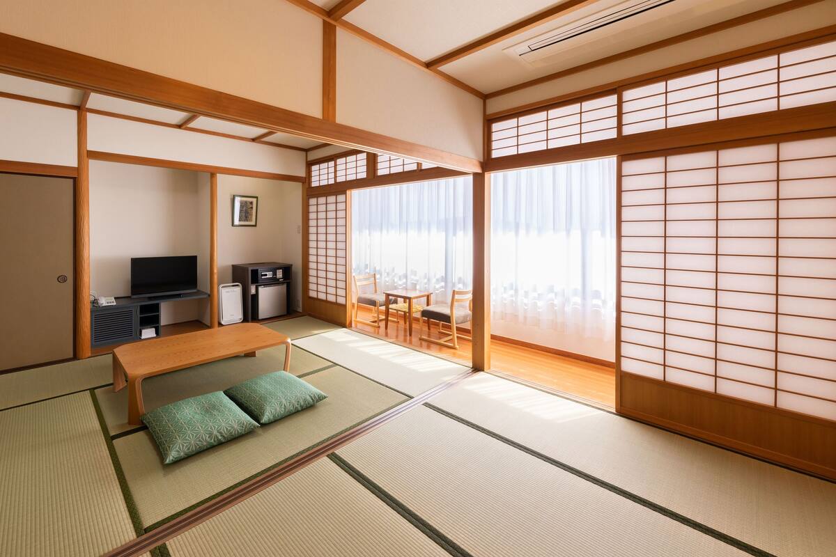 Habitación cuádruple tradicional (B type, Japanese Style, 4 People) | Caja fuerte, wifi gratis, ropa de cama