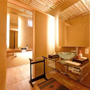 Unclassified image, 2 of 84, button - Ryokan Yunokawa Onsen Shoen (Izumo)