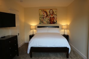 Căn hộ Elite | Bộ đồ giường cao cấp, bàn ủi/dụng cụ ủi quần áo