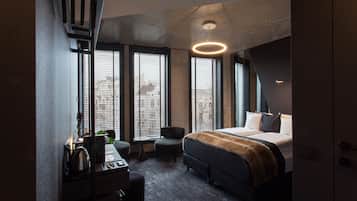 Classic-Zimmer, 1 Queen-Bett | Hochwertige Bettwaren, Minibar, Zimmersafe, individuell dekoriert