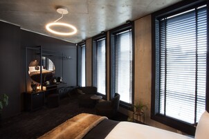 Habitación Premium, 1 cama de matrimonio, vistas a la ciudad | Ropa de cama de alta calidad, minibar, caja fuerte