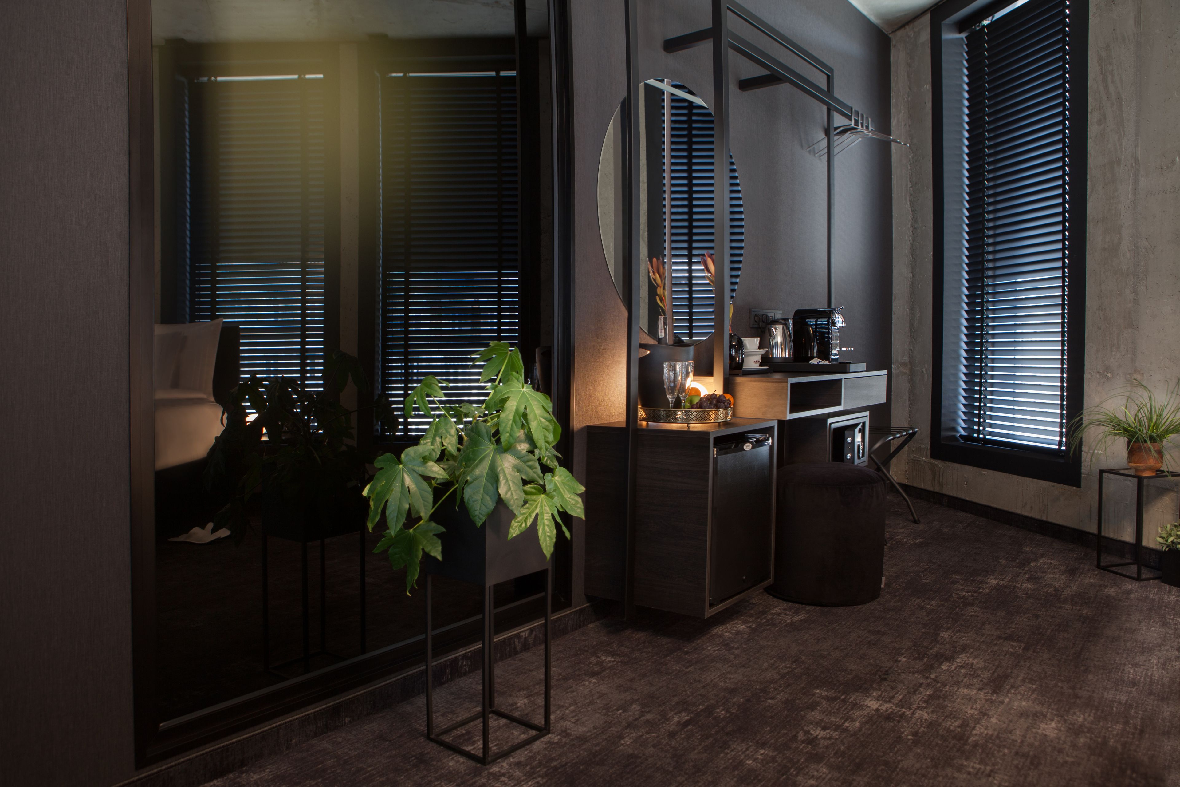 Ropa de cama de alta calidad y minibar 