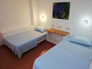Premium Apartment, 3 Bedrooms, Ocean View | Individually furnished, desk, rollaway beds - Suites El Mirador (Santa Elena)