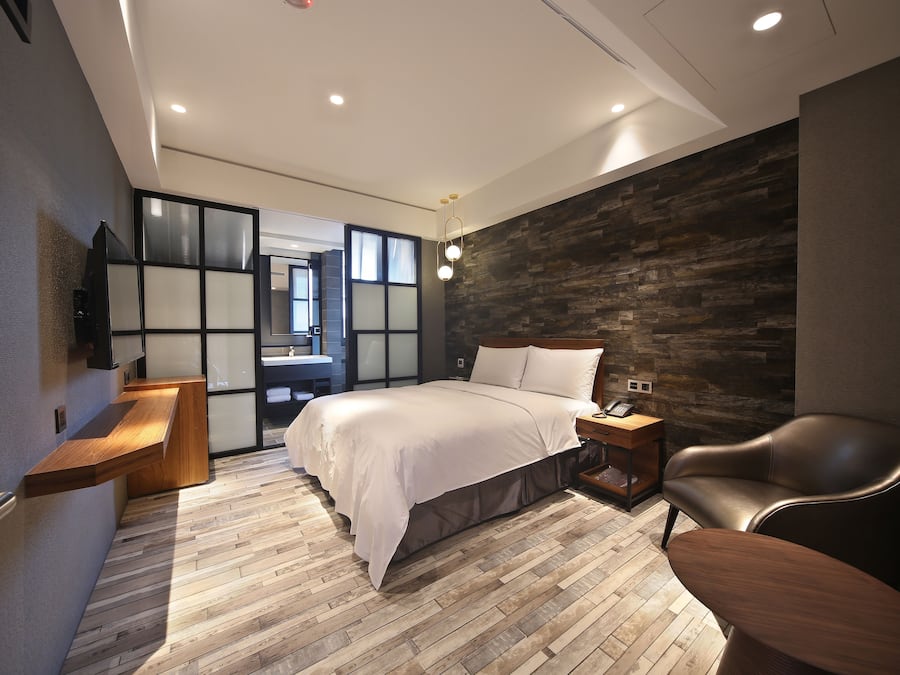 Classic Double Room | Meja, langsir/tirai gelap terus, kalis bunyi, Wi-fi percuma