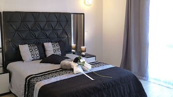 Double Room, Private Bathroom (Secret) | Room amenity