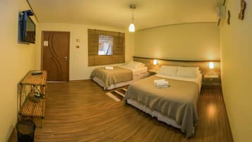 Minibar, free WiFi, bed sheets