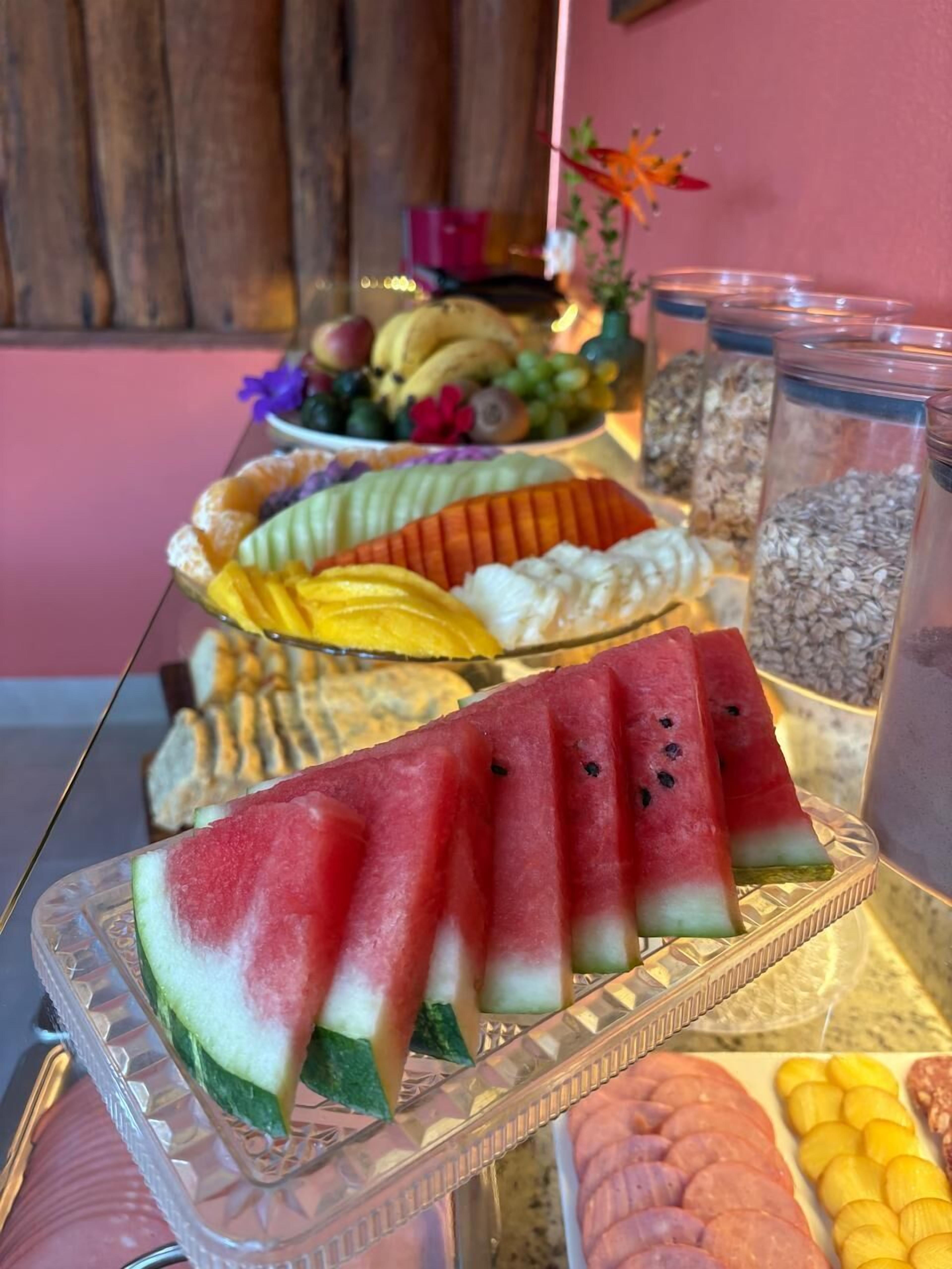 朝食ビュッフェ
