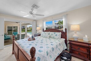 House, 1 King Bed with Sofa bed (Inviting waterfront home with western) | 2 bedrooms, iron/ironing board, bed sheets - Inviting Waterfront Home With Western Exposure (Marco Island)