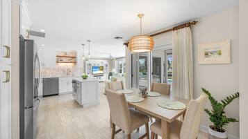 House, 1 King Bed with Sofa bed (Inviting waterfront home with western) | Dining