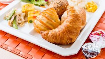 Free daily Japanese breakfast