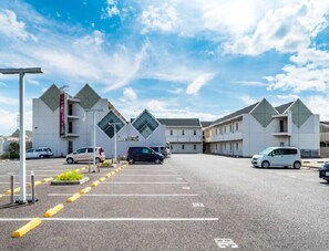 Free self-parking - Super Hotel Nara Yamatokoriyama (Yamatokoriyama)