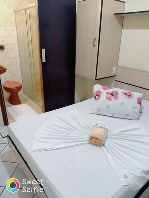 Free WiFi, bed sheets - Hotel Central Rosário (Jundiai)