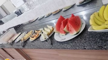 Café da manhã com buffet todos os dias (BRL 50 por pessoa)
