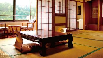 Japanese Style Corner Room for 10 Guests, Smoking | Free WiFi