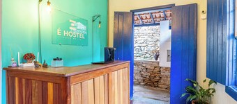 É Hostel