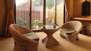 Living area - Minakami Onsen Bettei Yaeno (Minakami)