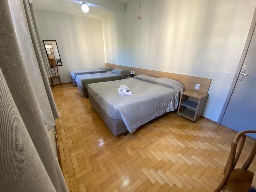 standard quadruple room | desk, laptop workspace, free wifi, bed sheets