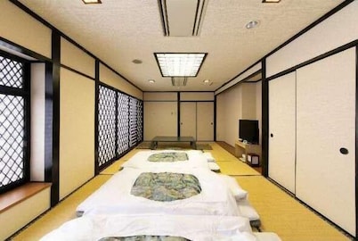 Hotel Elm Regency