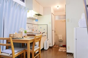 Design Room, Multiple Beds | Individually decorated, individually furnished, desk, blackout drapes