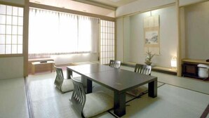 Dining - Taishakukyo Kanko Hotel Kinsaikan (Shobara)