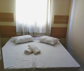 7 bedrooms, hypo-allergenic bedding, iron/ironing board, free WiFi - Acomodações Silvestre (Taubate)