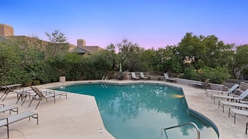 Condo, 2 habitaciones | Alberca al aire libre | Alberca al aire libre