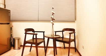 Good-Days Lovely Suite BRT Calligraphy Greenway