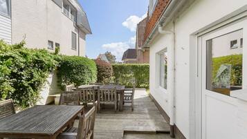 Vila, 4 kamar tidur (Zeehuis) | Teras/patio