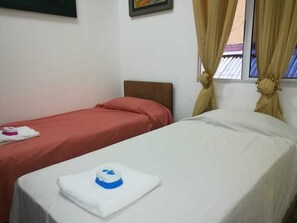 Wifi gratis y ropa de cama