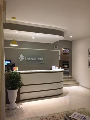 Lobby - American Hotel (Santa Cruz do Sul)