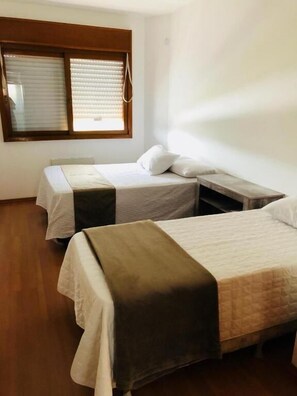 Minibar, blackout curtains, free WiFi