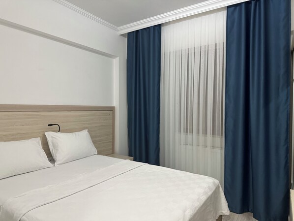 Standard Double Room | Premium bedding, minibar, desk, laptop workspace