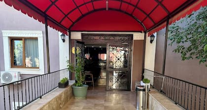 The Yücedağ Hotel