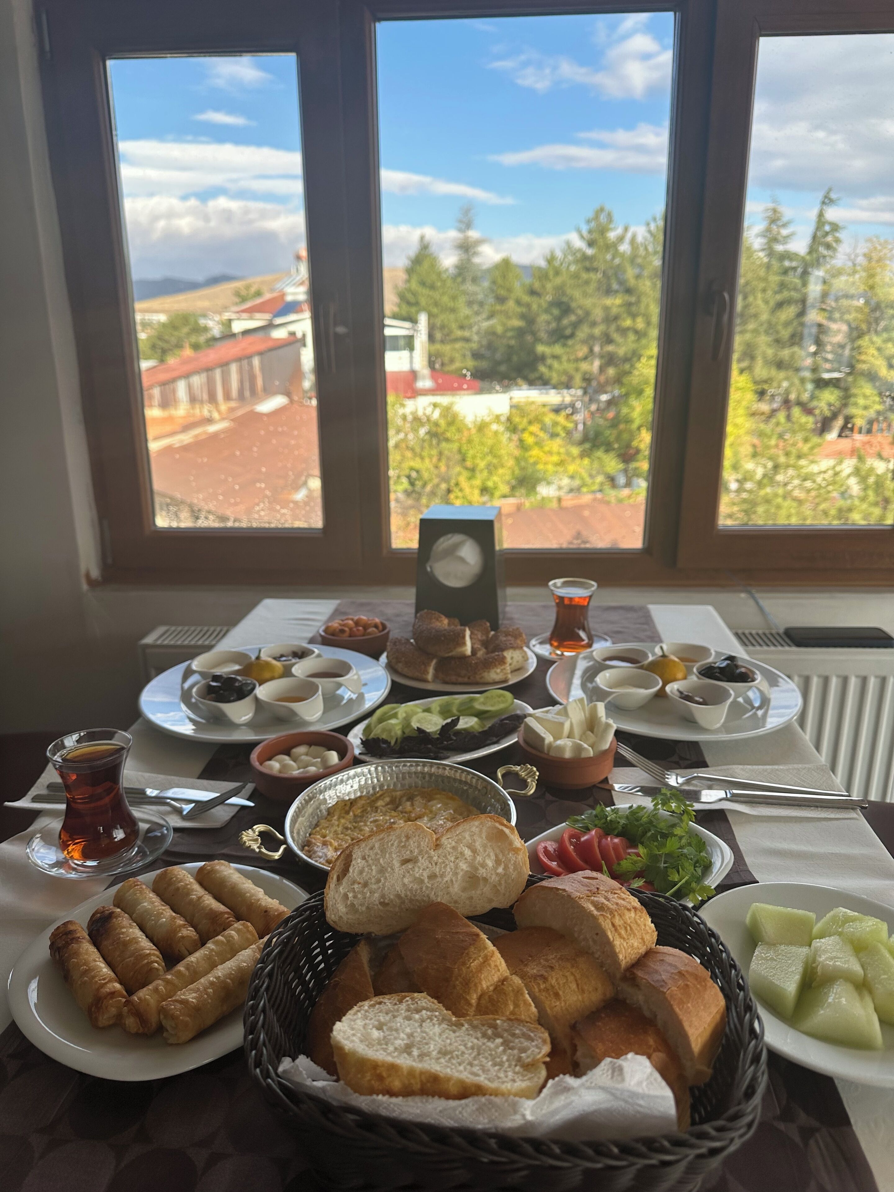 Daily local cuisine breakfast (TRY 200 per person)