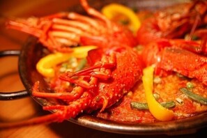 Makanan dan minuman