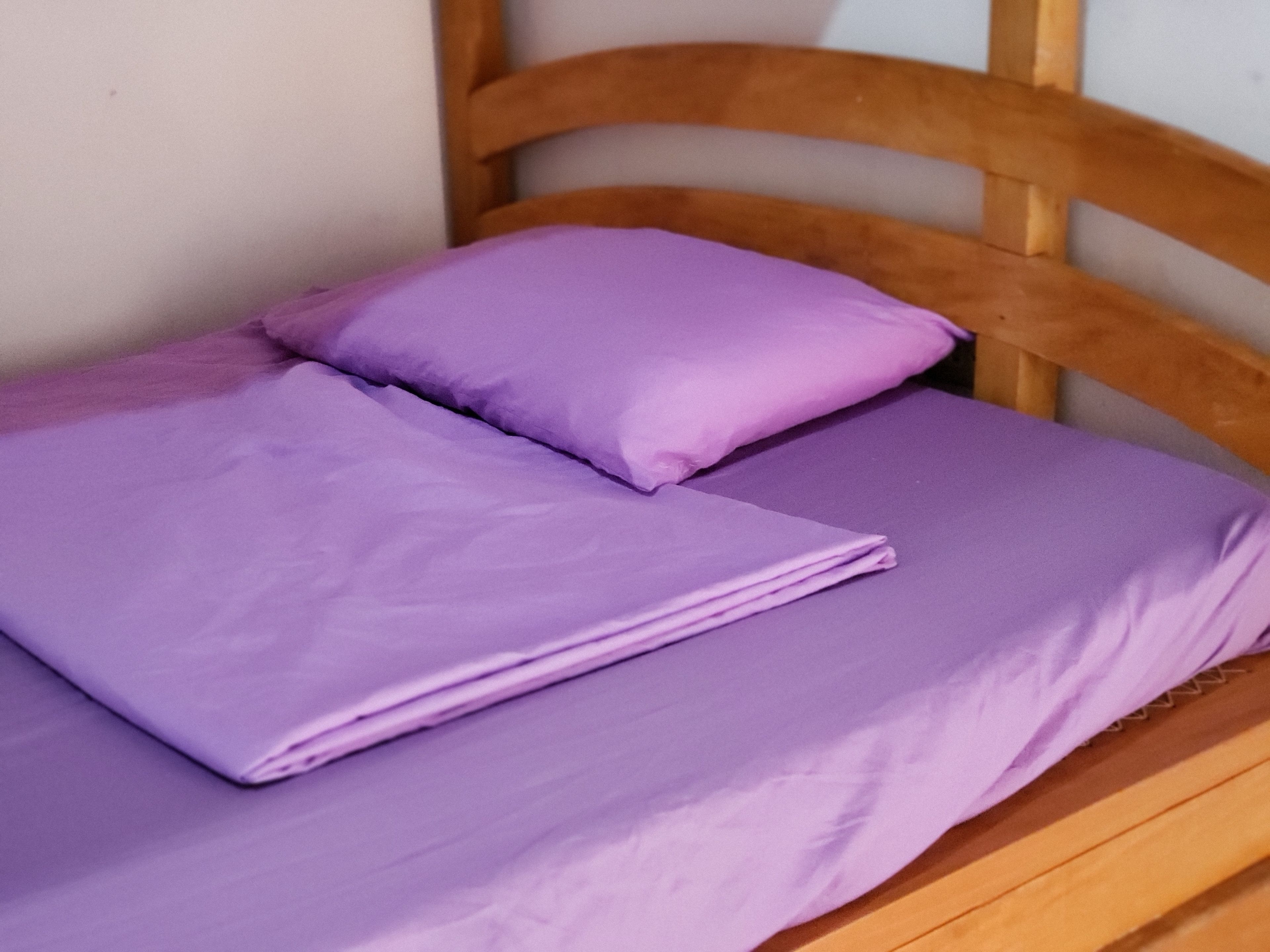 Individually decorated, individually furnished, bed sheets