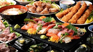 A variety of dishes including sushi, sashimi, and tempura. - Ab Hotel Komaki (Komaki)