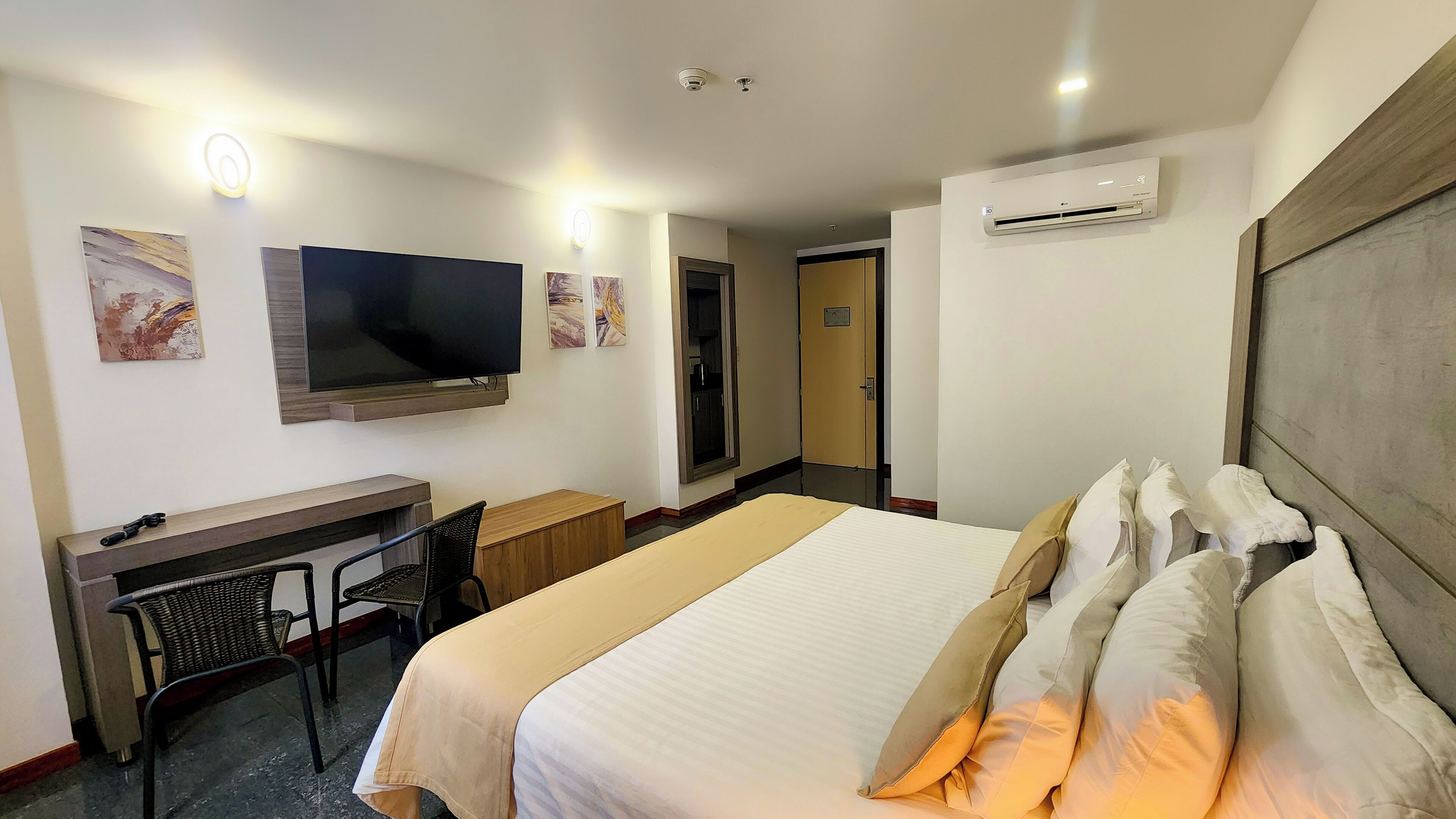 Photo - BE Suites Hotel Cali