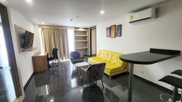 Suite, Whirlpool | Ausblick vom Zimmer