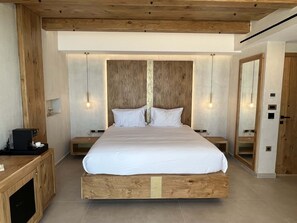 Minibar, coffres-forts dans les chambres, ameublement personnalisé