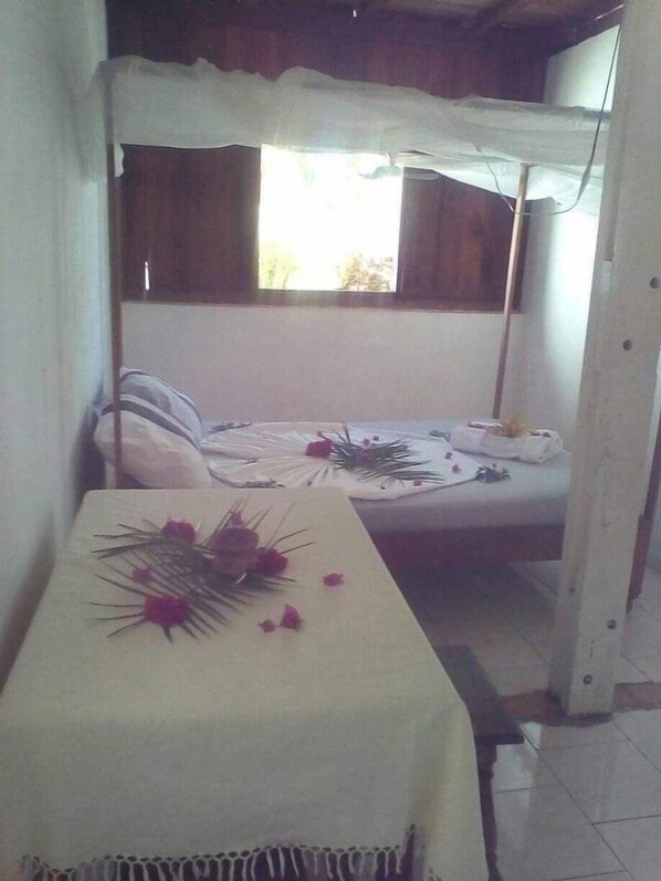 2 bedrooms, individually decorated, individually furnished